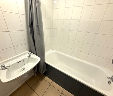 studio to rent Station Street, Middleport, ST6 - Photo 5
