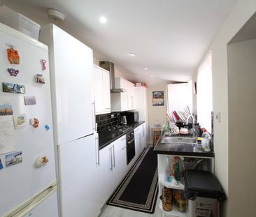 3 Bed Terraced House, Fraser Road, AB25 - Photo 6