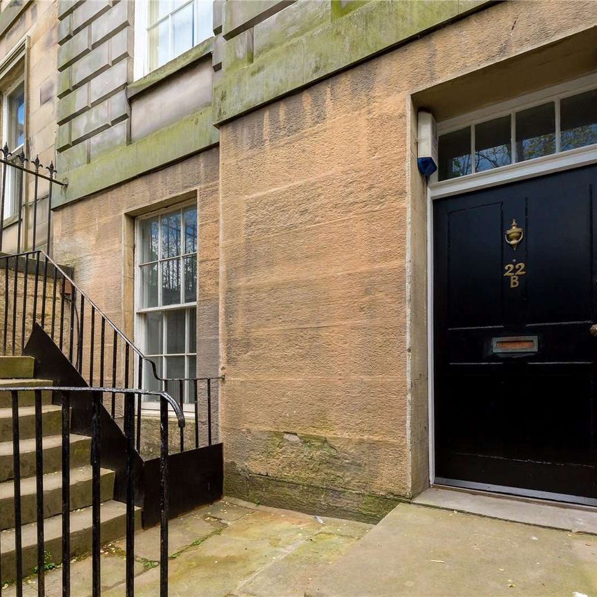 A bright and spacious main door one bedroom apartment, available on a furnished basis in a fantastic location. - Photo 1