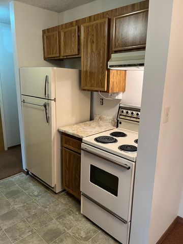 1 Bedroom Units in Clearview Meadows!! - Photo 2