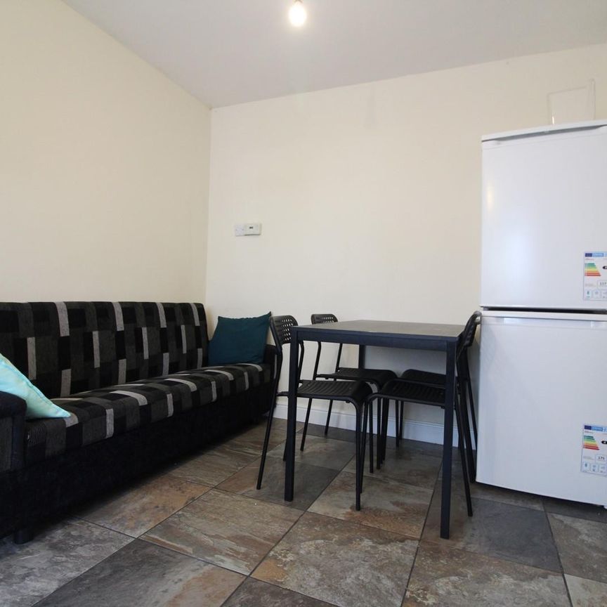 Spring Terrace, Reading, RG2 0BD - Photo 1