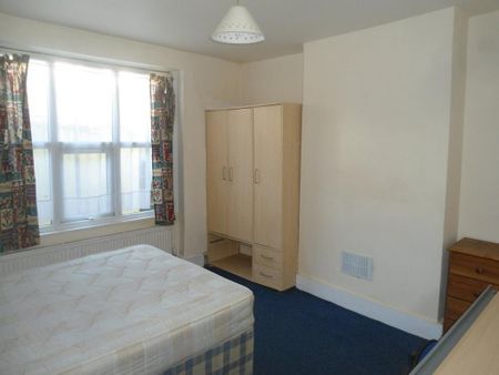 5 bedroom terraced house to rent - Photo 3