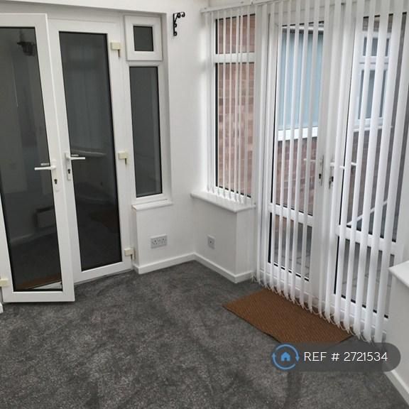 3 bedroom detached house to rent - Photo 1