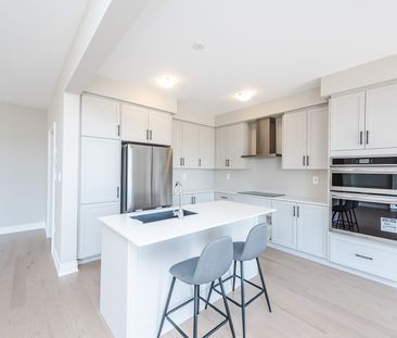 For Lease - 11 Misted Breeze Street, Brampton, Ontario - Photo 5