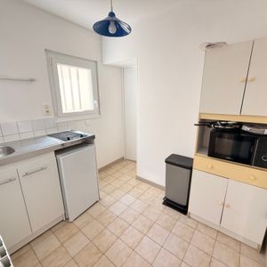 Location Appartement 2 pièces 28m² ANGERS 49100 - Photo 2