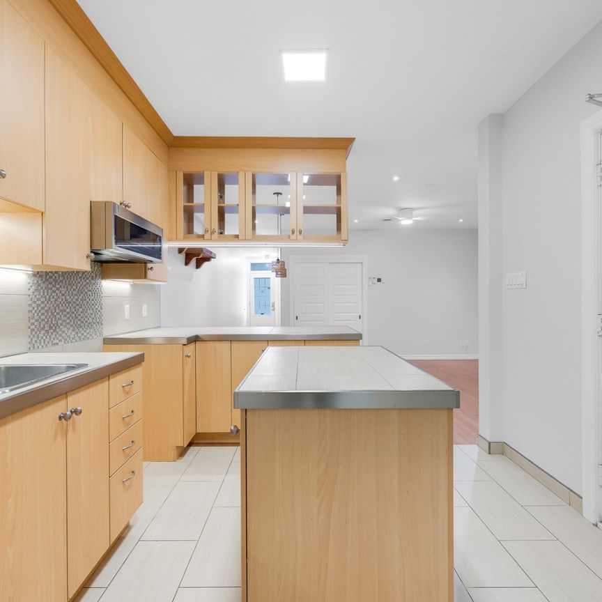 7651 Av. De Chateaubriand - Photo 1
