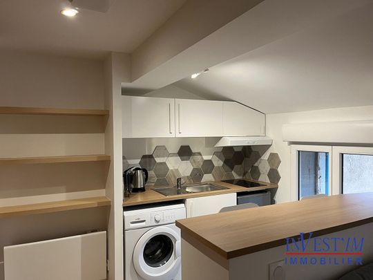 APPARTEMENT T1 MEUBLE OULLINS, - Photo 1