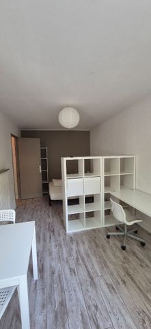 Location Appartement 1 pièce 25m² - Photo 2