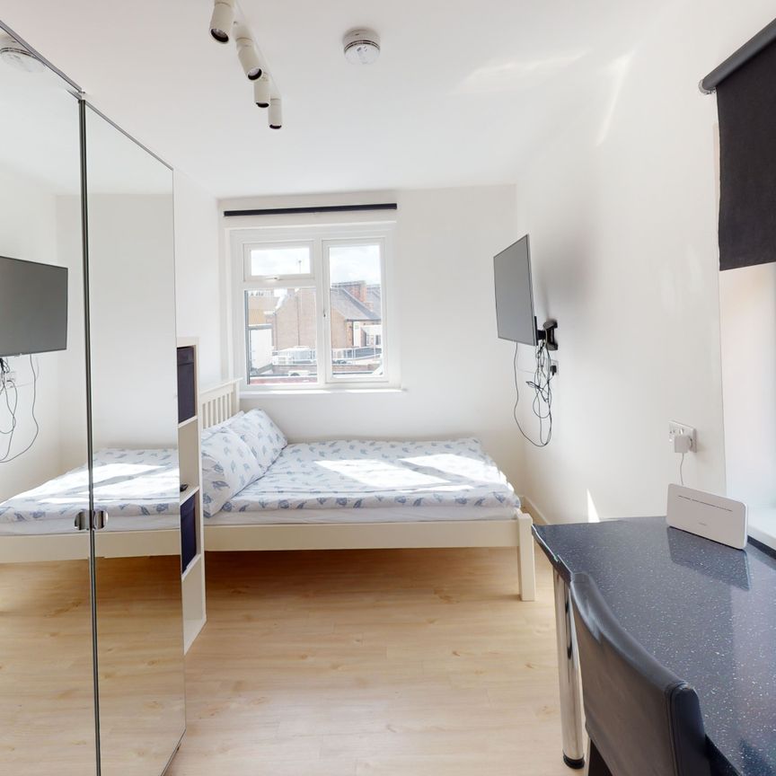 2 Castle Gate, NG1 7AS, NOTTINGHAM - Photo 1