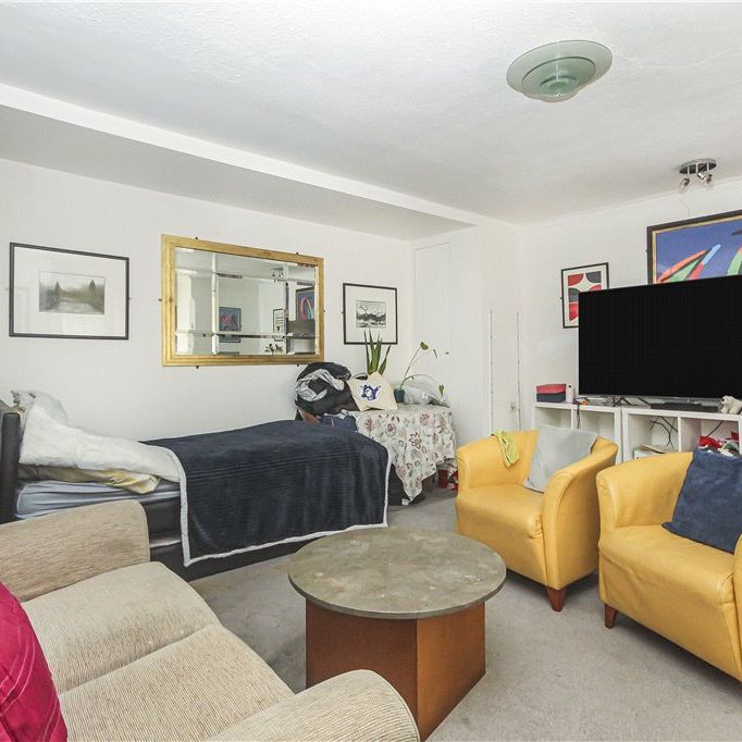 Thurlby Road, London, SE27 0RN - Photo 1