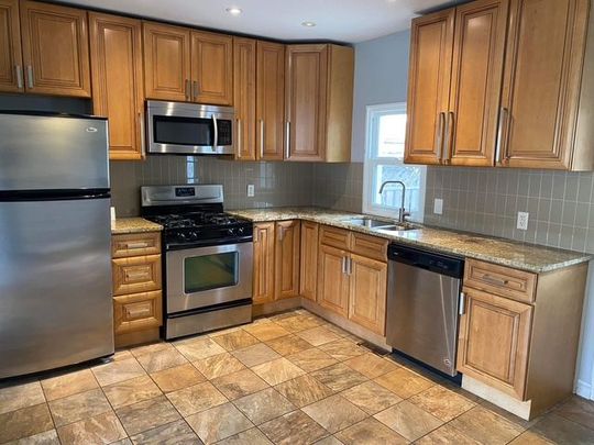 For Lease - 396 Macnab Street, Hamilton, Ontario - Photo 1