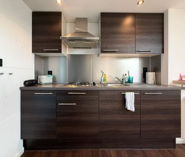 Domicilie verplicht: bemeubelde studio met mezzanine te huur - Photo 1