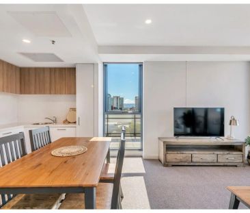 FULLY FURNISHED 1-BEDROOM IN THE HEART OF ADELAIDE. - Photo 2