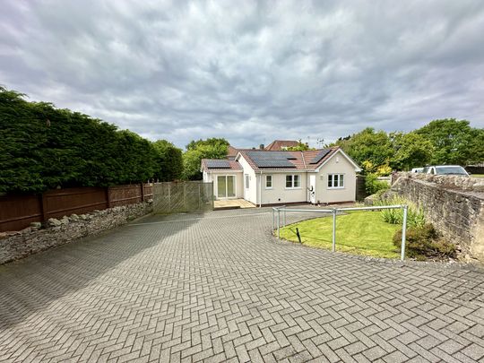 2 bed detached bungalow to rent in Pound Lane, Nailsea, BS48 - Photo 1