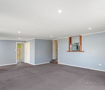 32 Whittaker Avenue, Laverton - Photo 3
