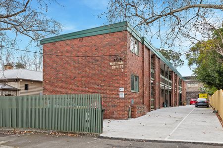 10/7 Waltham Street, Flemington VIC 3031 - Photo 2