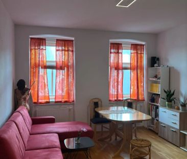 *ab 15.12.* Ruhig & perfekt angebunden: 1-Zimmer-Wohnung im 4. Lift... - Foto 2