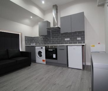 Market Street West Flat, PRESTON, Lancashire PR1 2HB - Photo 4