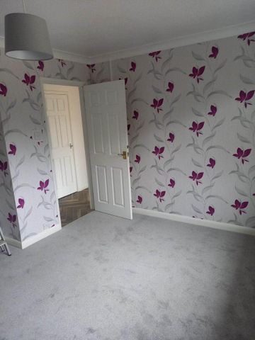 2 bedroom bungalow to rent - Photo 2
