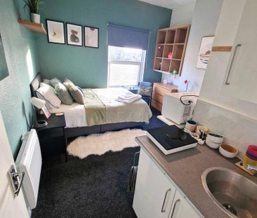 Studio to rent - Photo 1