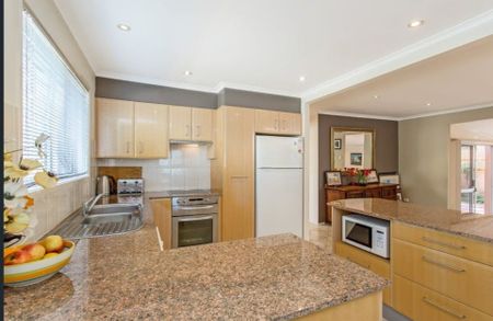 Great Property Ideal Location - Photo 4