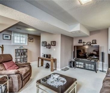 For Lease - 47 Hartnell Square, Brampton, Ontario - Photo 6