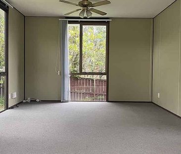 2 Bedroom in Browns Bay - Photo 2