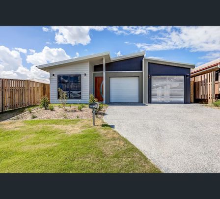 21 Raven Court, Park Ridge, Qld 4125 - Photo 1