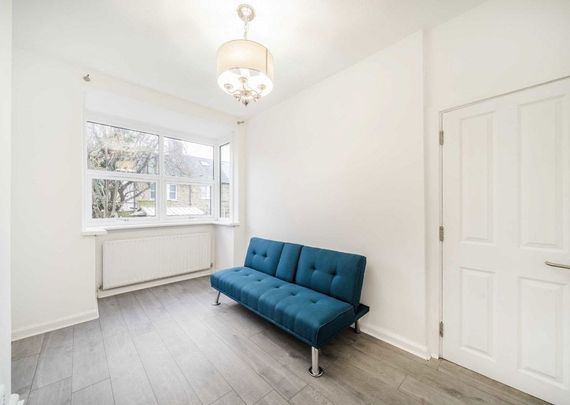 Lessingham Avenue, SW17 8NH, London - Photo 1