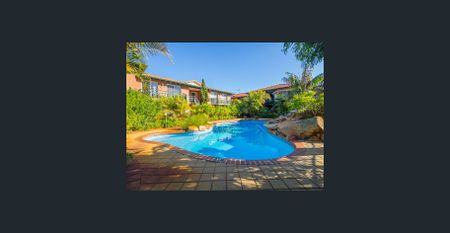 FIRST FLOOR END UNIT - Photo 3