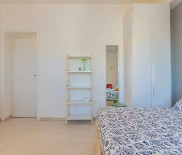 Viale degli Ammiragli, Rome, Lazio 00136 - Photo 5