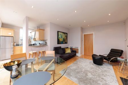 57 Putney Hill, London, SW15 - Photo 2