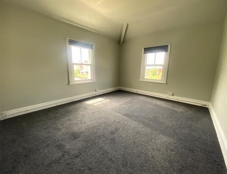 3 Bedroom End Terrace To Let - Photo 4