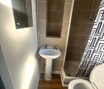 £700 PCM, Furnished One Bedroom Flat in Partridge Road, Roath, Card... - Photo 5