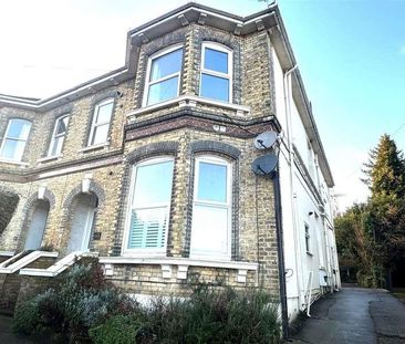 Upper Grosvenor Road, Tunbridge Wells, Kent, TN1 - Photo 3