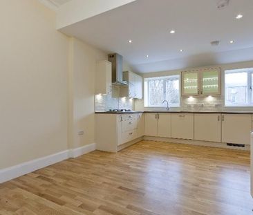 4 bedroom detached house to rent - Photo 1