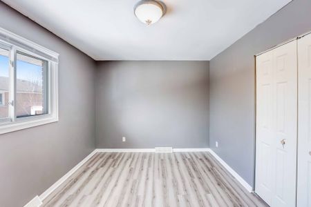 For Lease - 144 Elm Street Unit# Main level, Port Colborne, Ontario - Photo 3