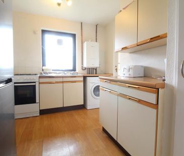 2 bedroom flat to rent - Photo 6