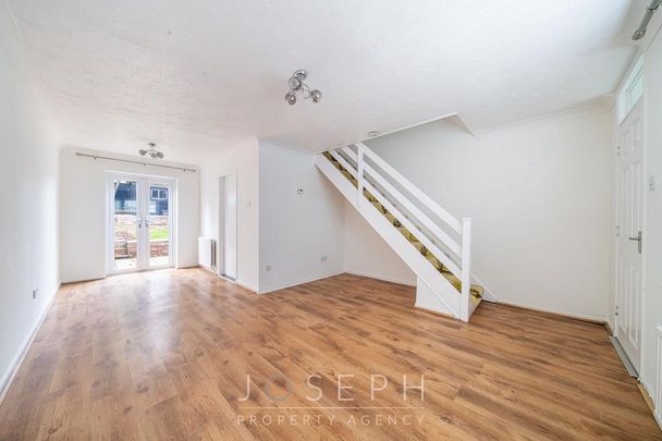 2 bedroom terraced house to rent - Photo 1