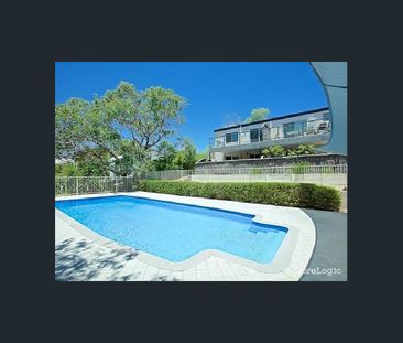 Ground Floor with a pool in the complex - Photo 1