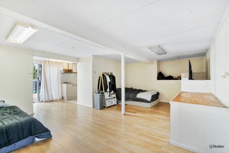 Dual Living Home With Pool! - Photo 5