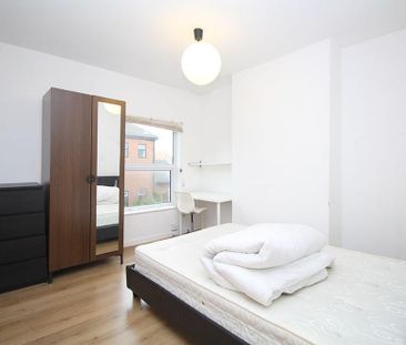 2 bedroom house share to rent - Photo 6