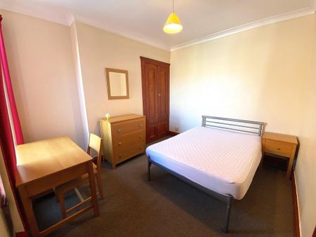 5 bedroom terraced house to rent - Photo 2