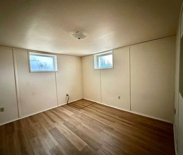 11514 122 Street NW - Photo 6