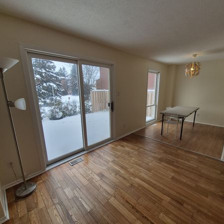 For Lease - 8A Arnold Drive Unit# 8, Bells Corners and South to Fallowfield, Ontario - Photo 2