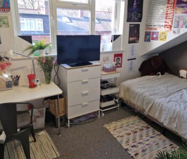 7 Bed - 150 Ash Road, Headingley, Leeds - LS6 3HB - Student - Photo 6