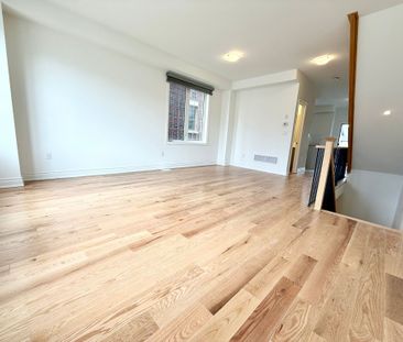 For Lease - 11 Franklin Avenue, Toronto, Ontario - Photo 1