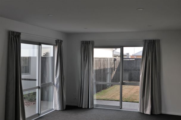 Three bedroom property - Photo 1