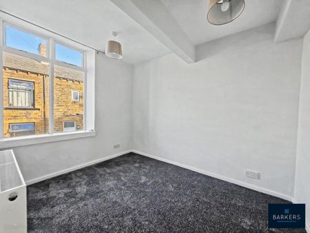 2 bedroom end of terrace house to rent - Photo 2