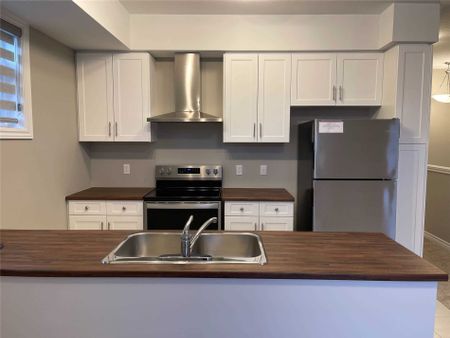 For Lease - 184 Wheat Lane, Kitchener, Ontario - Photo 4